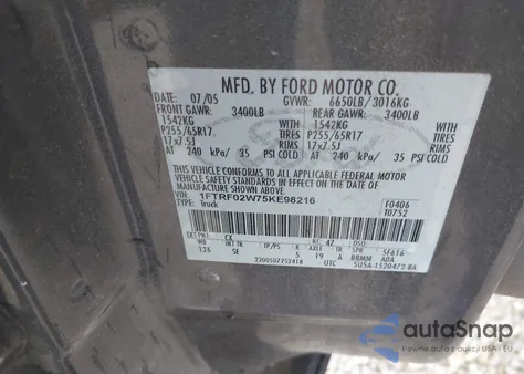 2005 Ford F150 z USA, uszkodzony, nr VIN 1FTRF02W75KE98216